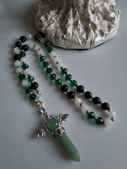 Automobilių aksesuarų veidrodinis pakabukas rankų darbo su krištoliniu avantiūrino žalia, juodo onikso stiklo krištolo žaliu 💚