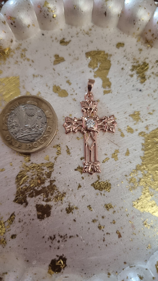 Rose gold plated pendant with zircon stone