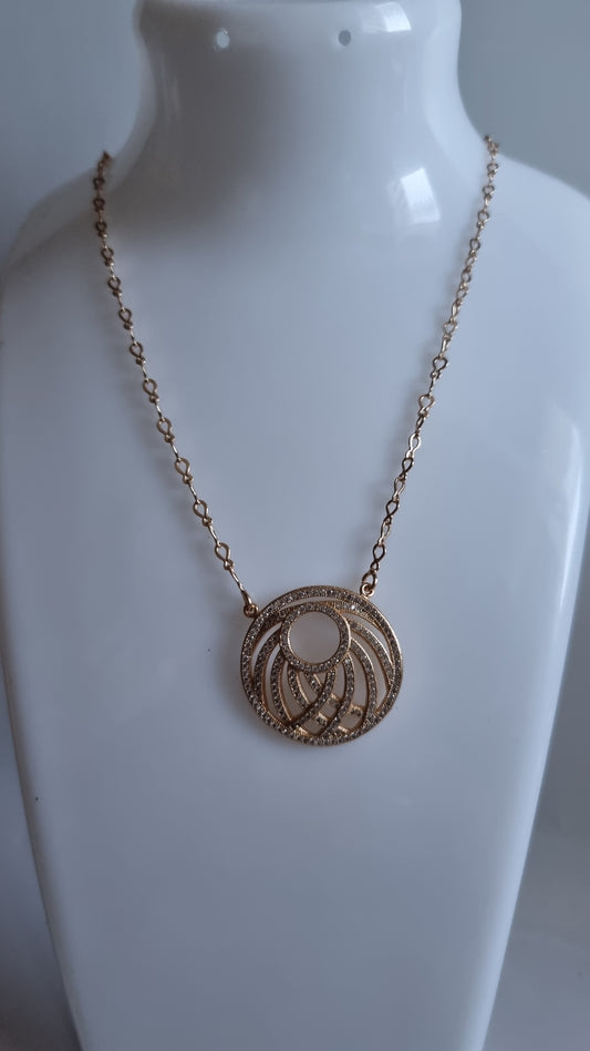 18kr.gold plated necklace with sw.crystal