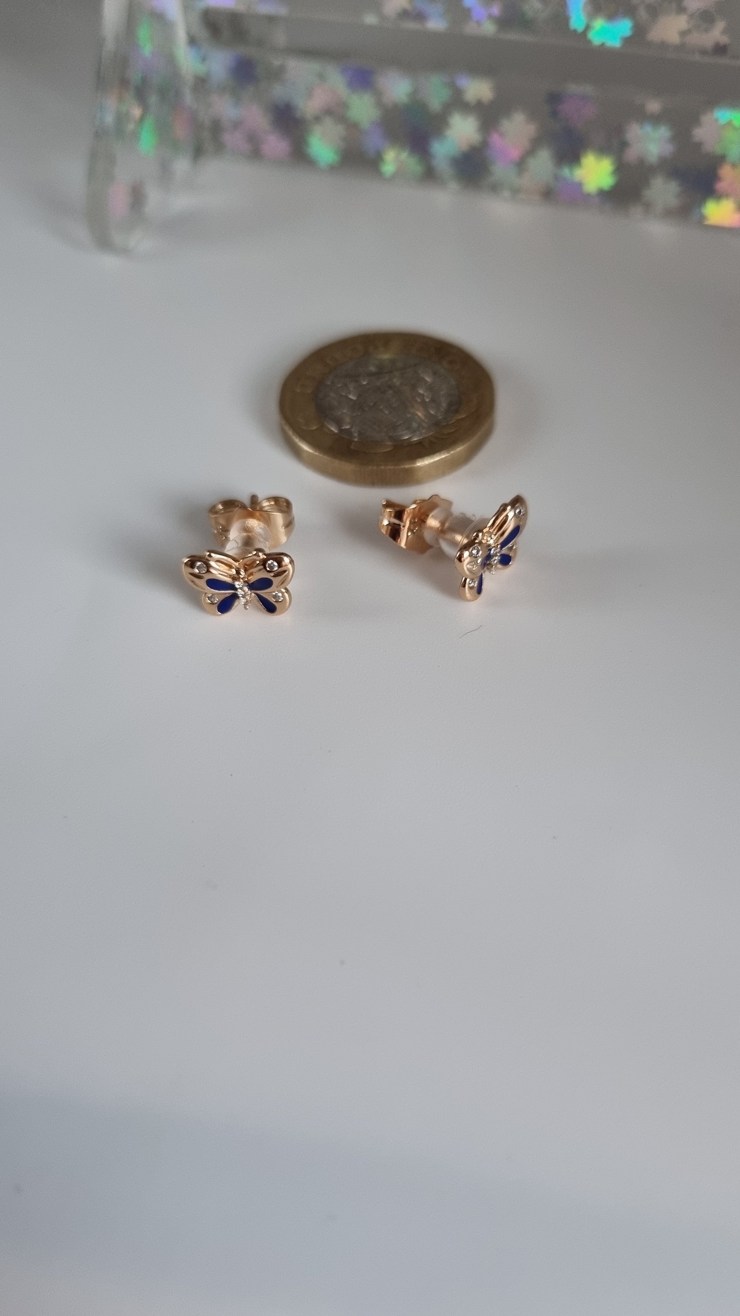 18kr.gold plated stud earrings with zircon stone