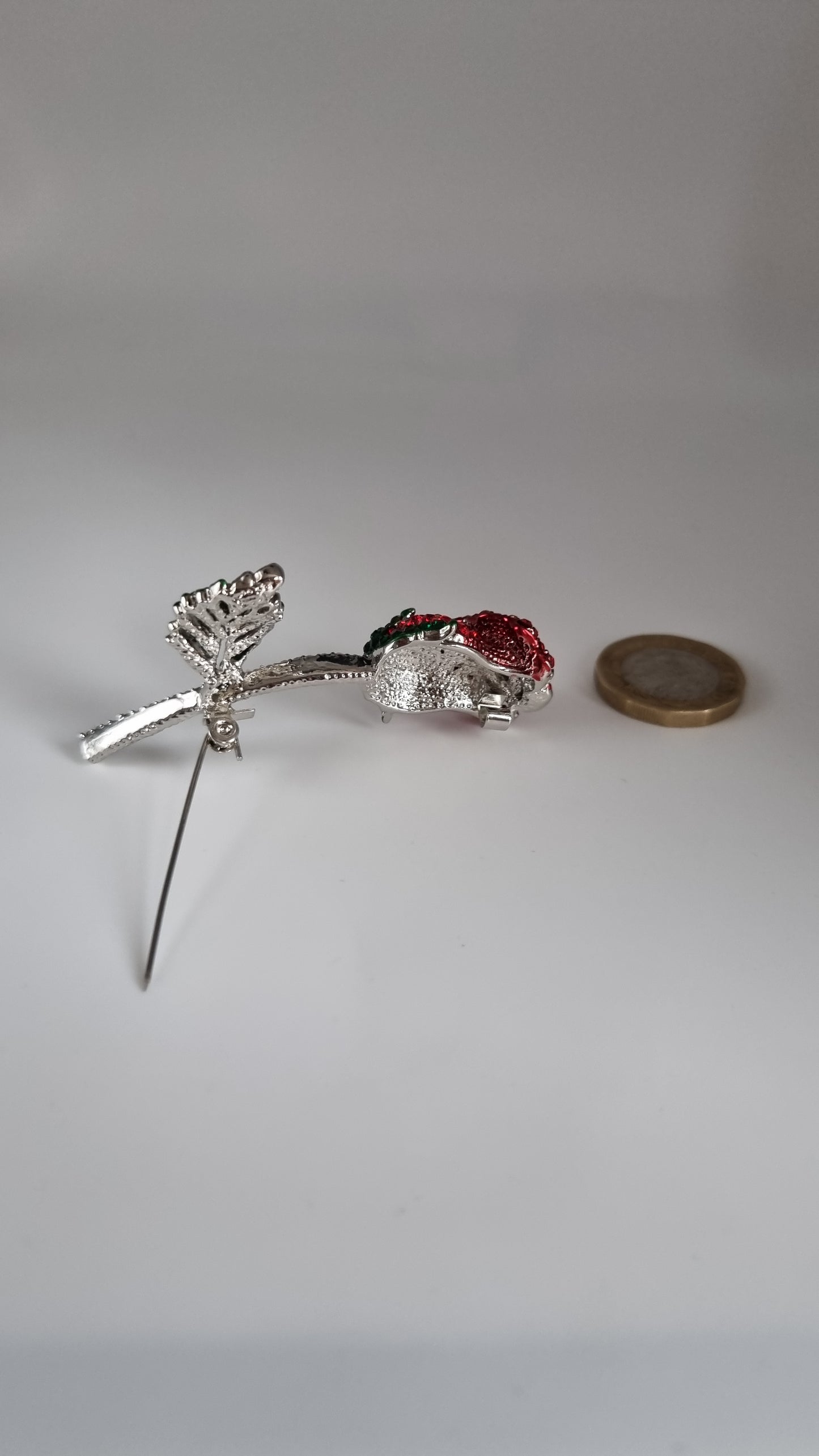Sw.crystal brooche medical gold-platinum plated copper metal