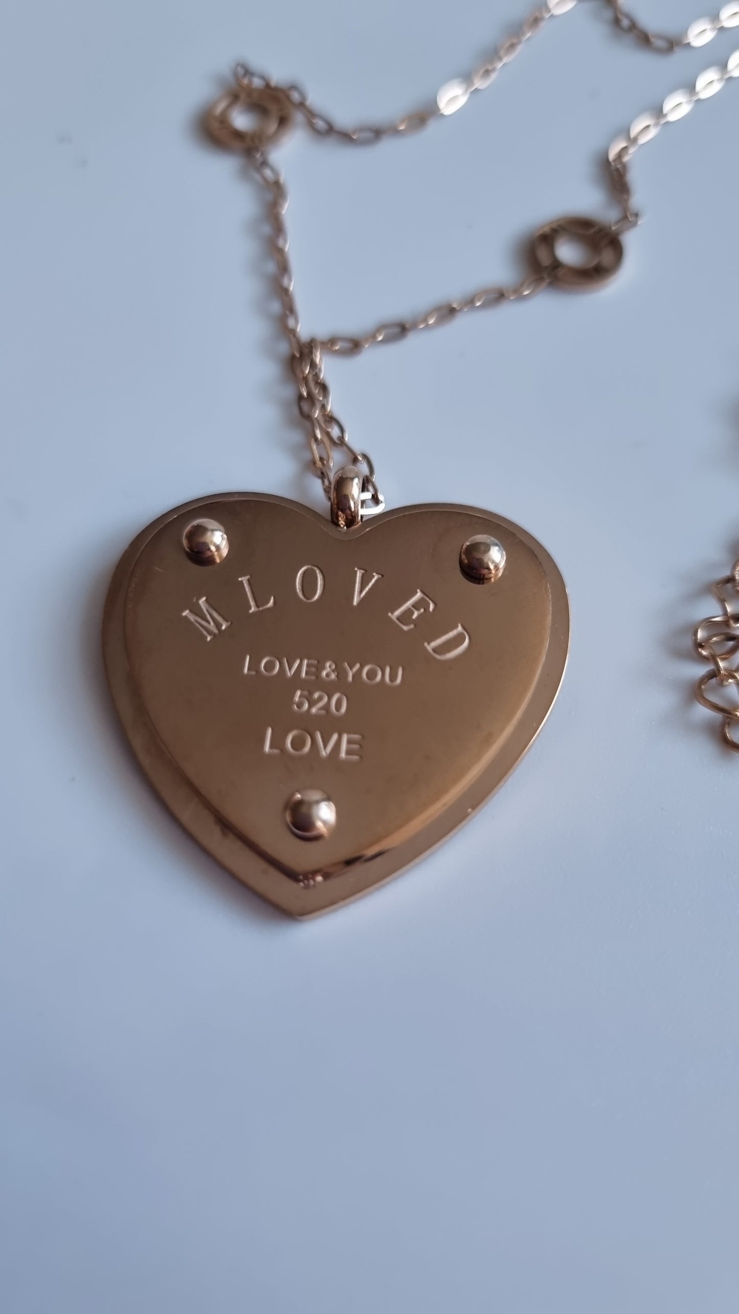 Rose gold plated stainlessSteel necklace