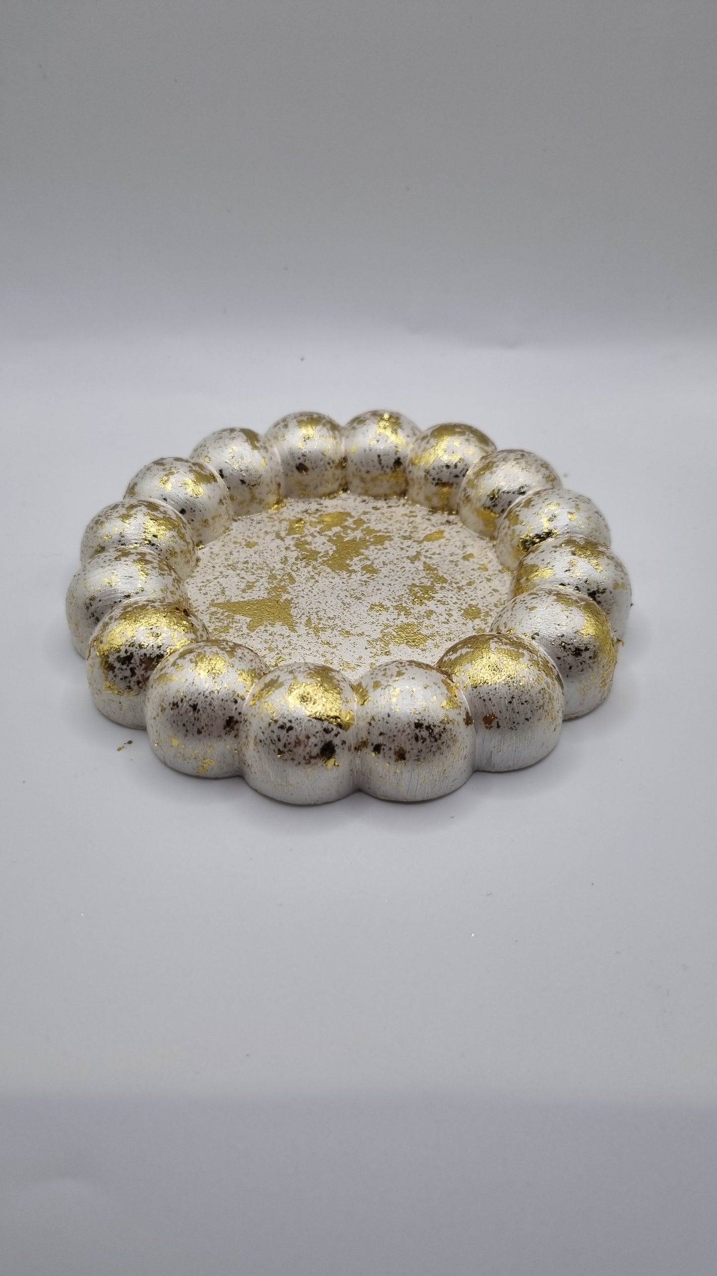 Bubble tray from jesmonite addiction gold color plating