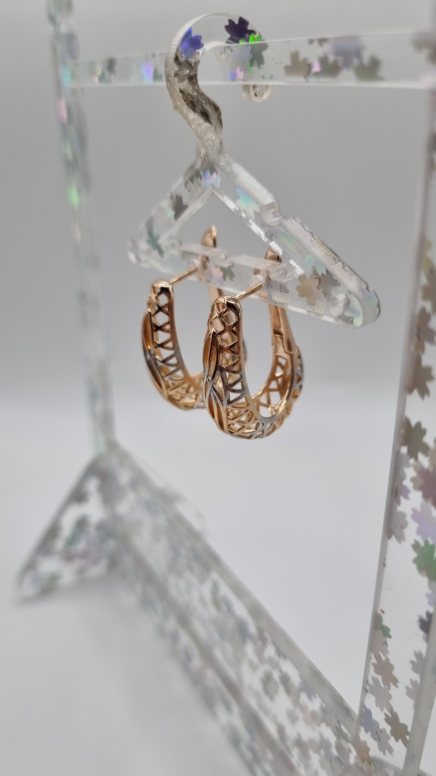 Multicolor gold plated 18kr and platinum plated earrings