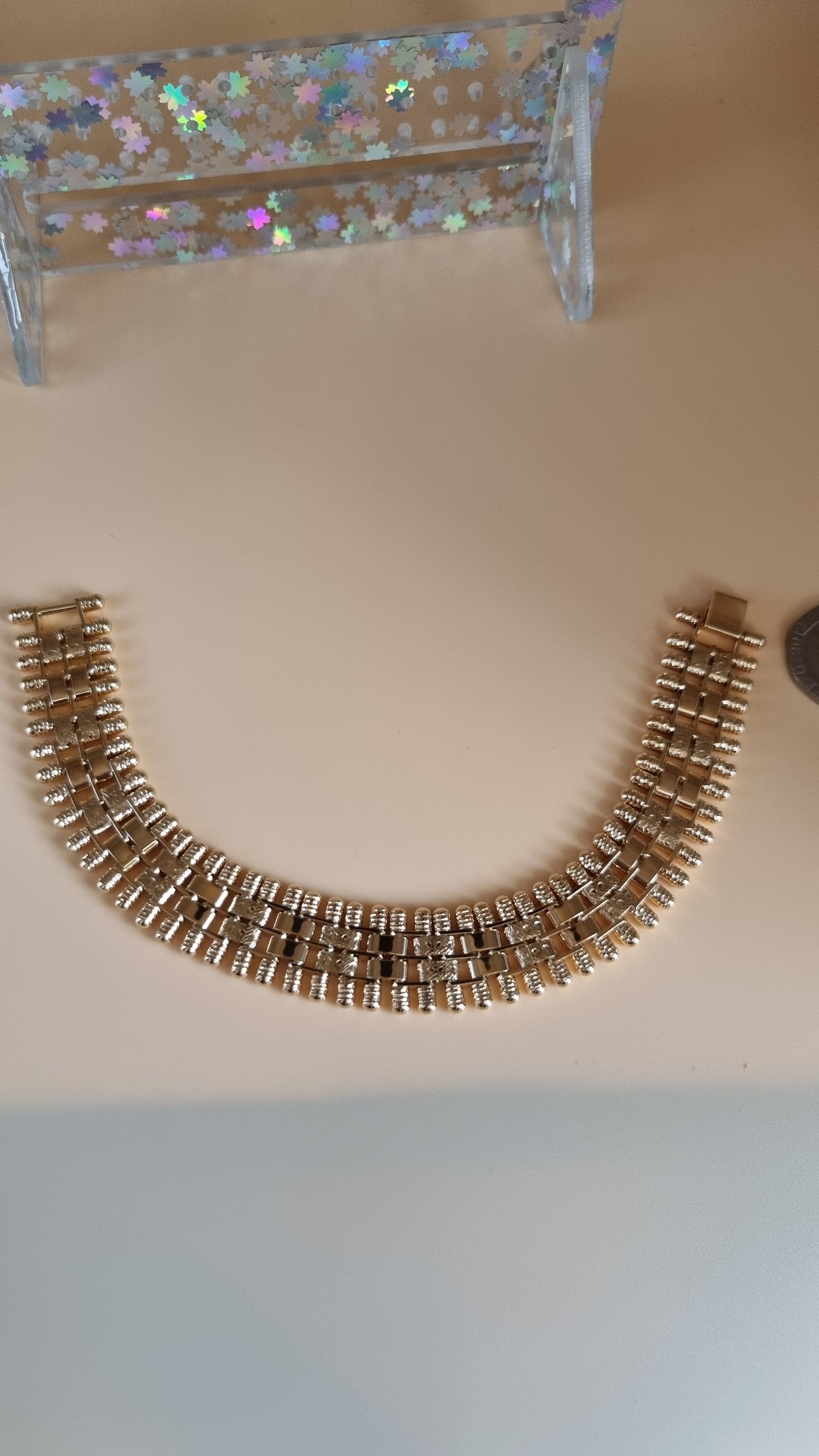 Mens bracelet 18kr.gold plated luxury group