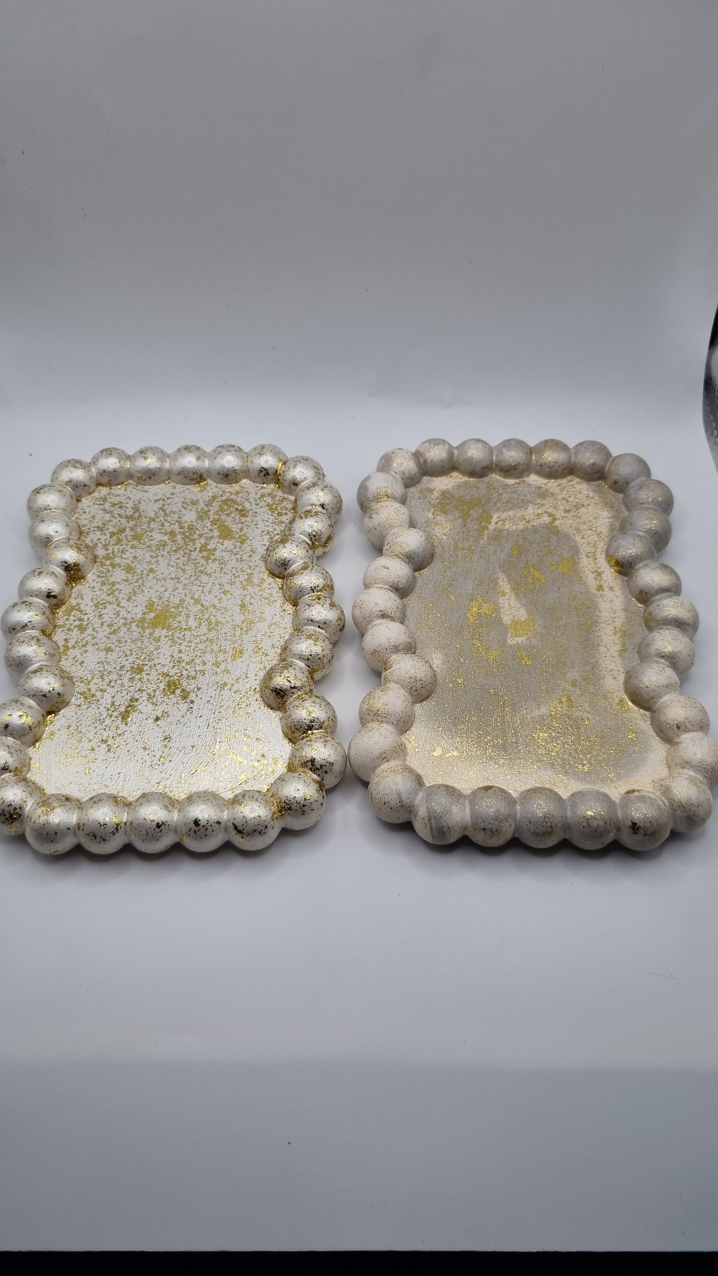 Handmade bubble tray jesmonite addiction bubbletray jewellery, pencil,pen, key, makeup brush beautiful pearl white color gold plated colour