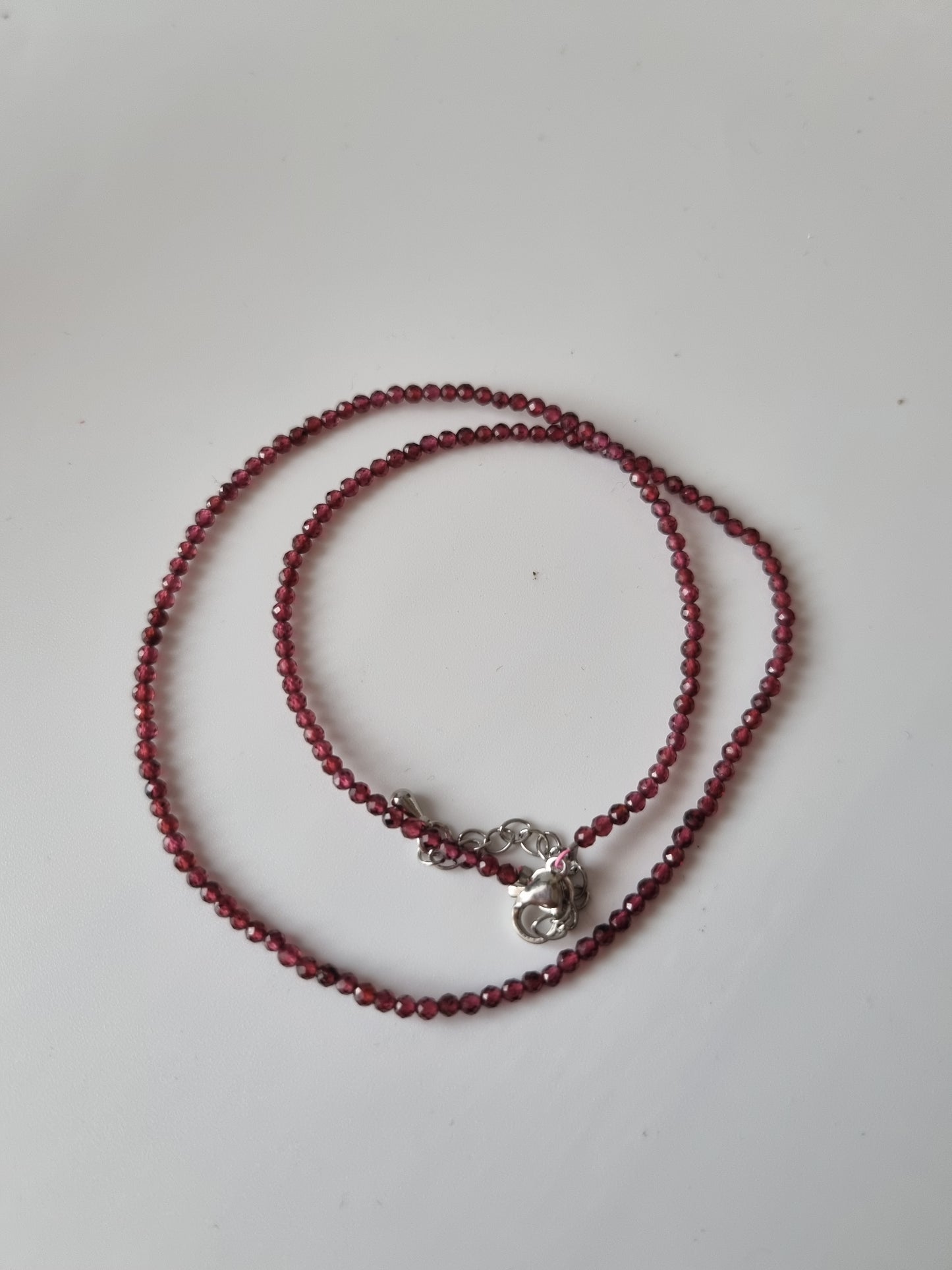 Handmade natural crystal Rhodonite granet faceted beads beautiful choker 2-3mm beads