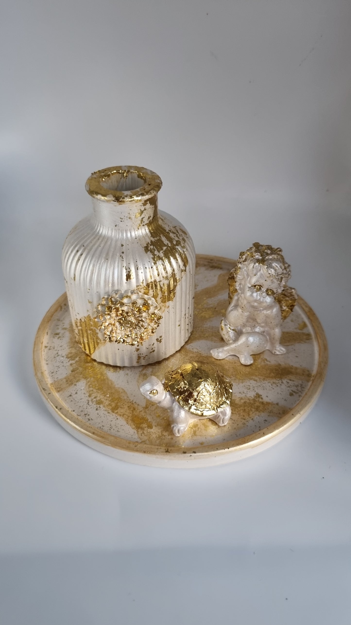Gypsum handmade set with vase,tray,angel and turtle Pearl white color gold plated colour