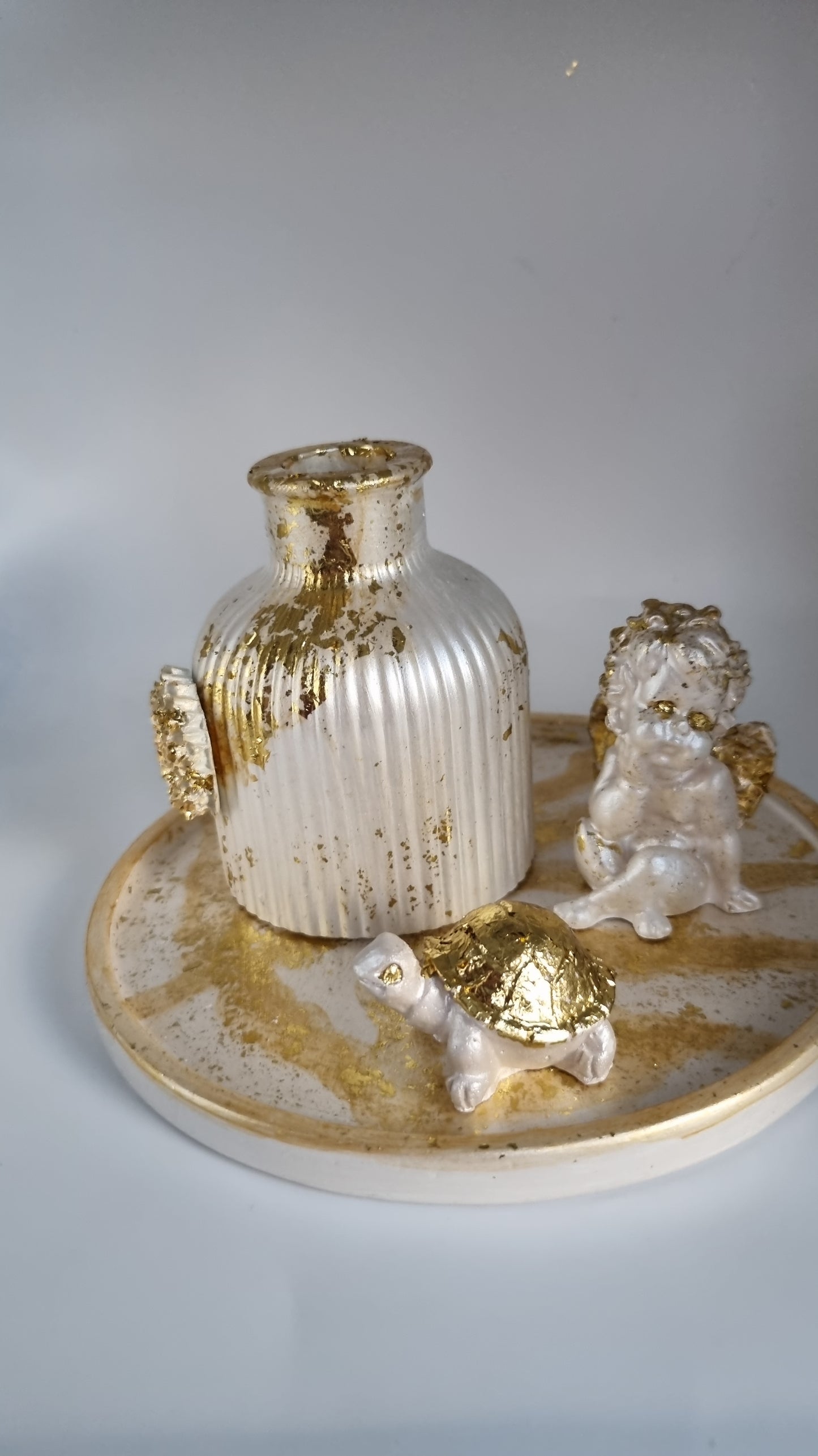 Gypsum handmade set with vase,tray,angel and turtle Pearl white color gold plated colour