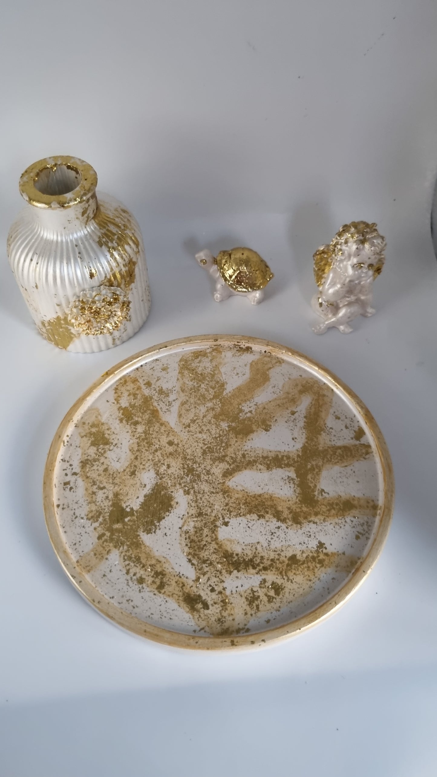 Gypsum handmade set with vase,tray,angel and turtle Pearl white color gold plated colour