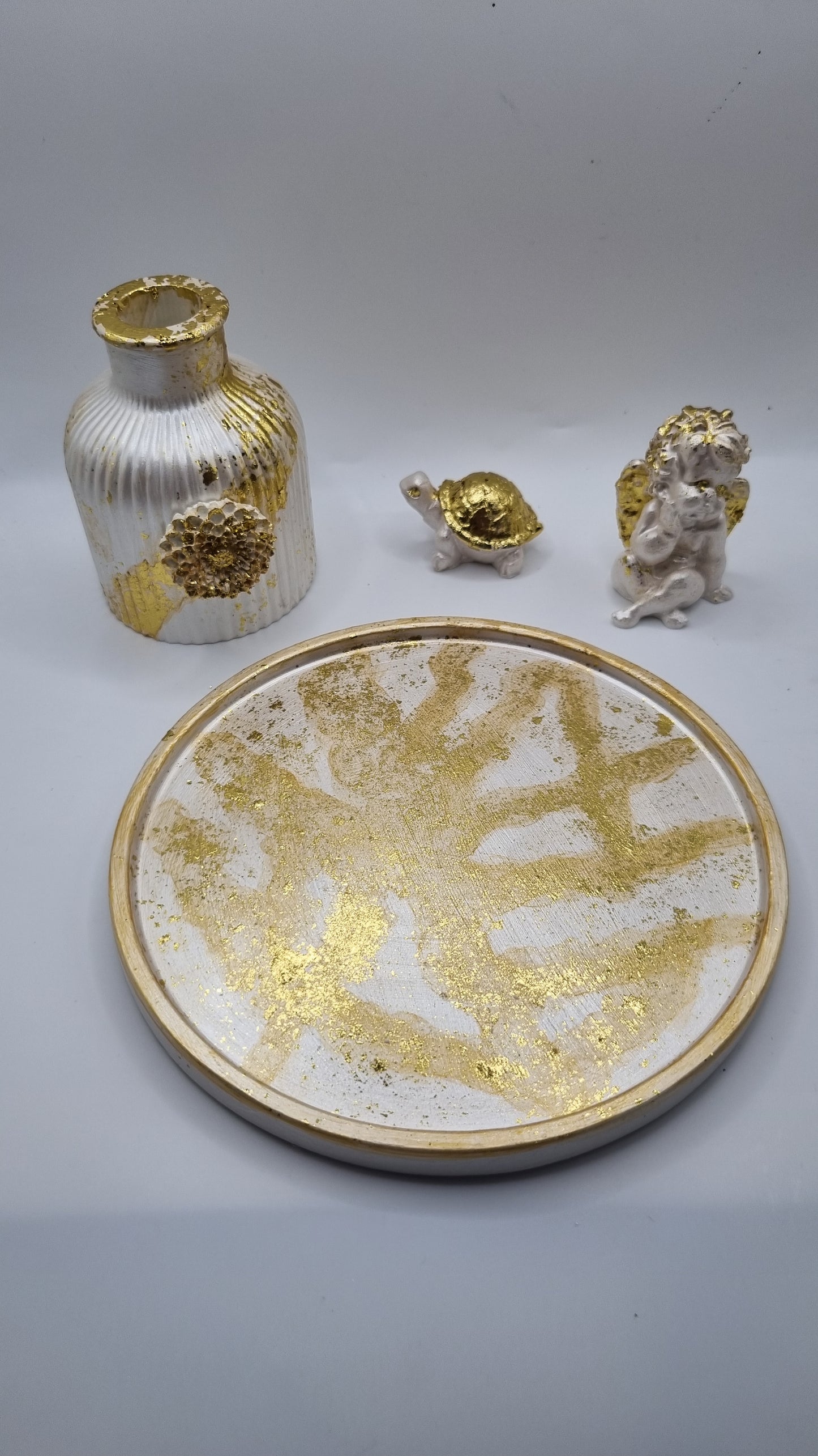 Gypsum handmade set with vase,tray,angel and turtle Pearl white color gold plated colour