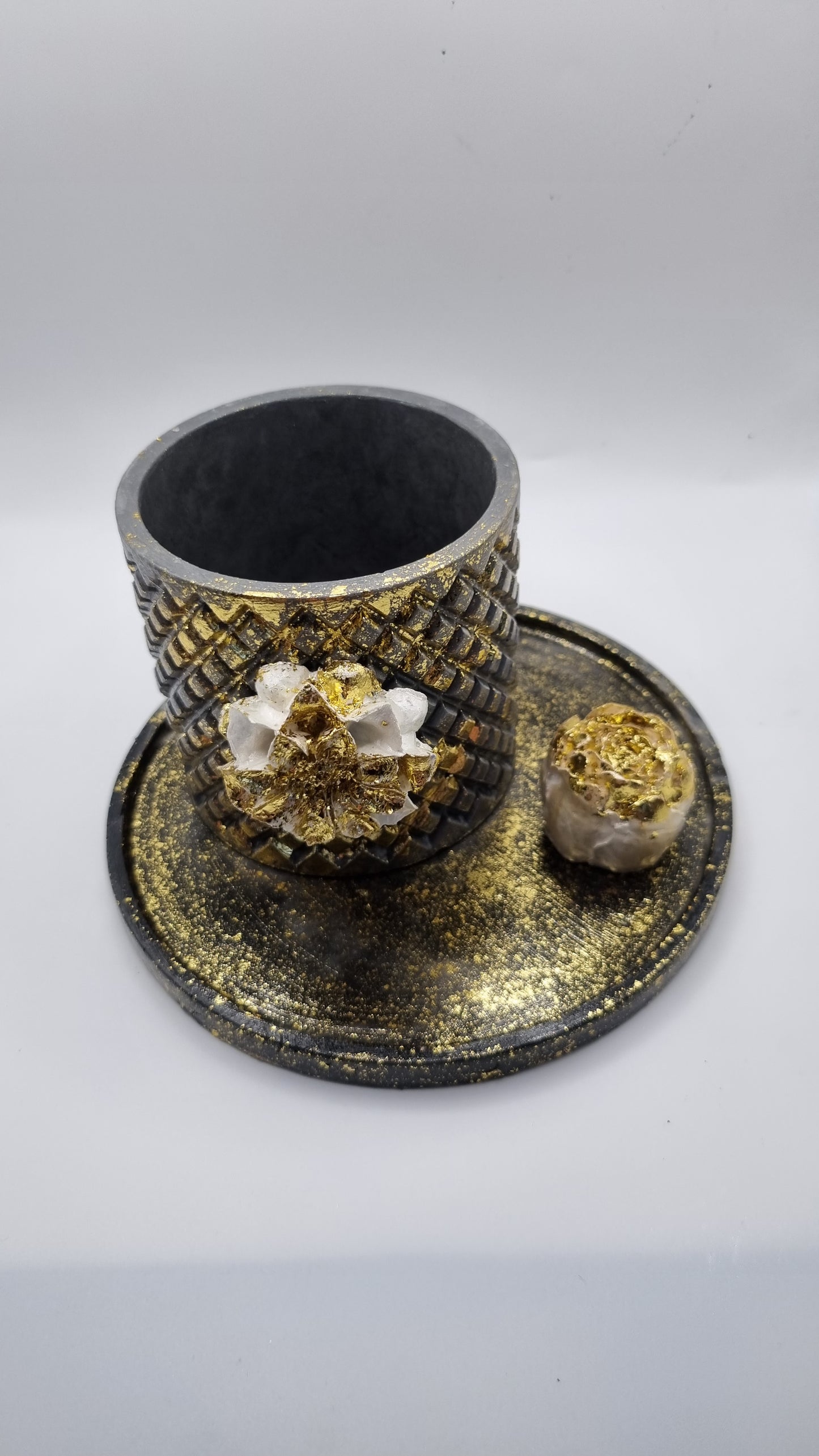 Handmade black, grey ,white colour jar,tray  decor rose beautifully decorated