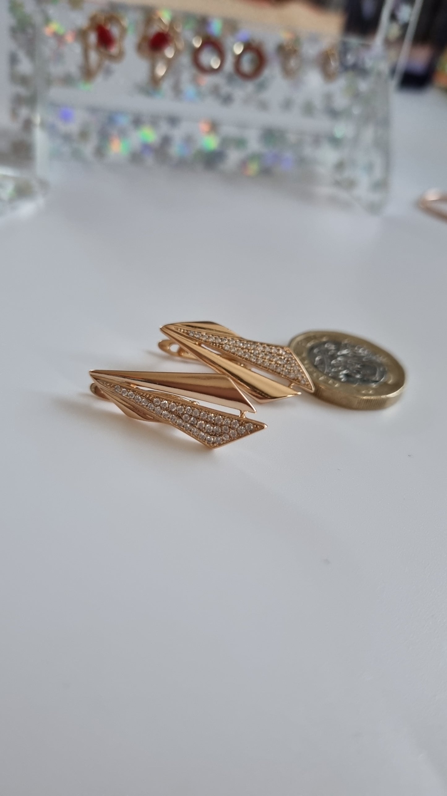 18kr.gold plated earrings with sw.crystal
