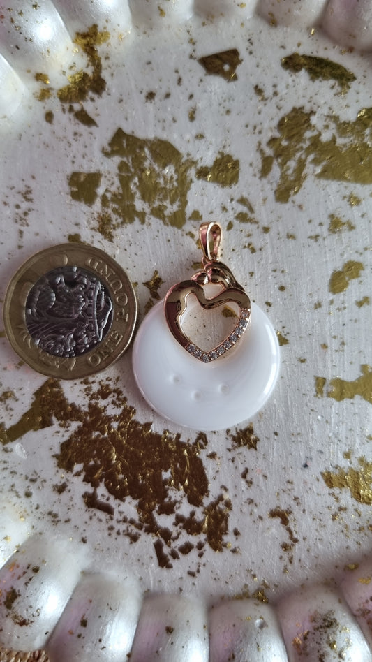18kr.gold plated pendant with ceramic and sw.crystal