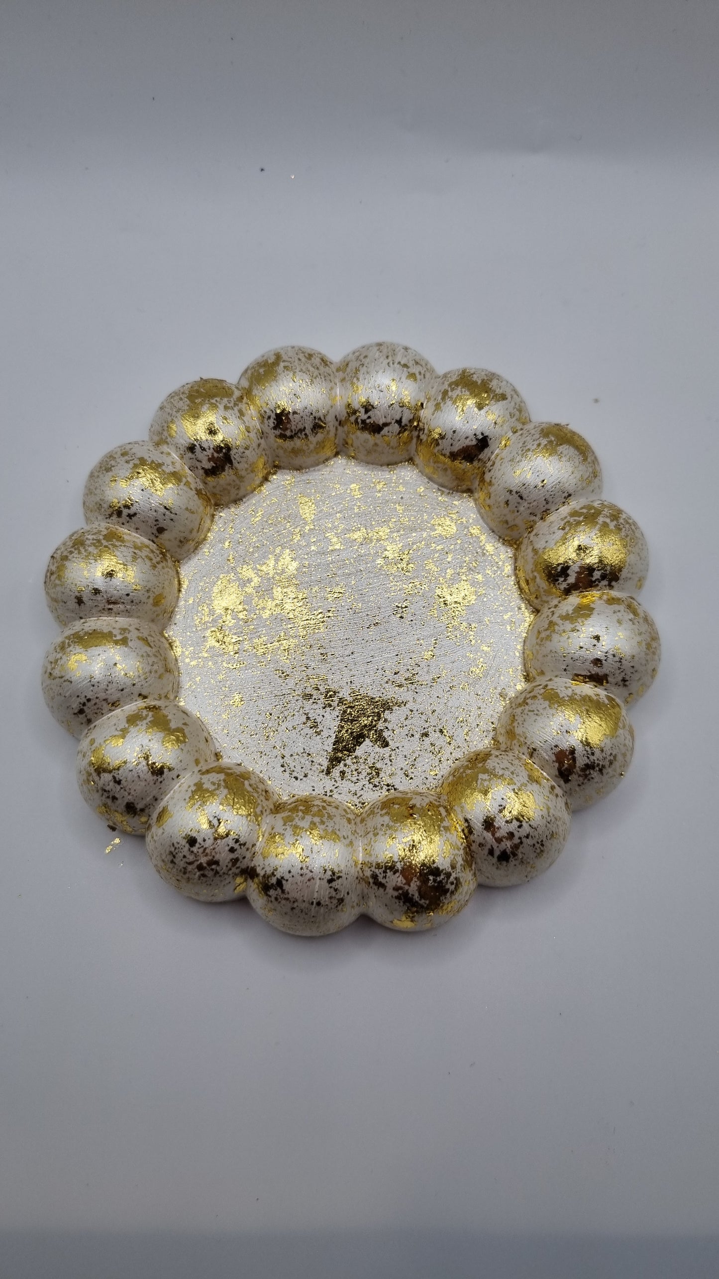 Bubble tray from jesmonite addiction gold color plating