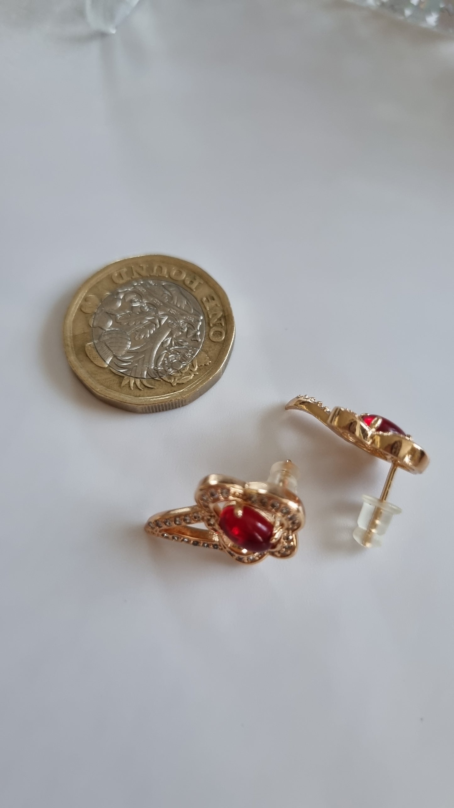 18kr.gold plated earrings Studs earings with zircon stone