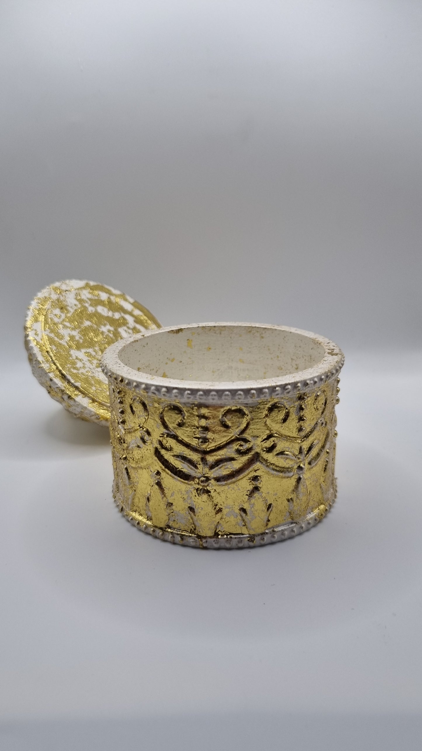 Beautiful jesmonite jars jewellery, candy handmade  white pearl metallics color and gold color