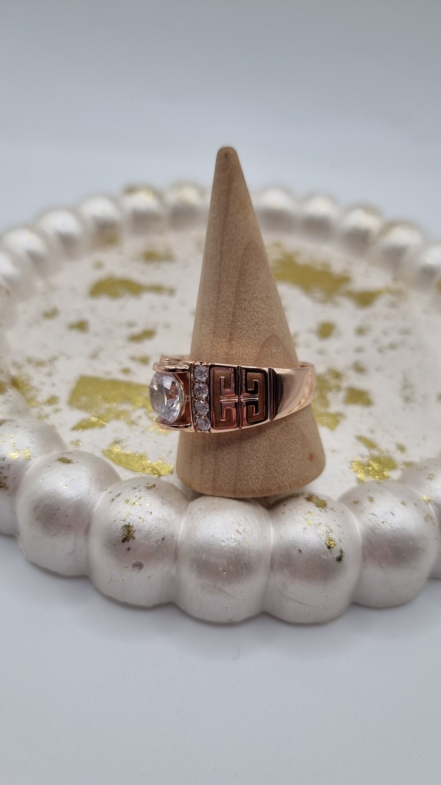 Men rose gold plated rings with zircon stone luxury group ring very Beautiful