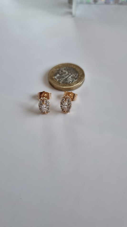 18kr.gold plated earrings Studs with zircon stone