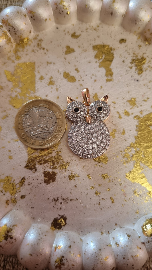 18kr.gold plated pendant with sw.crystal