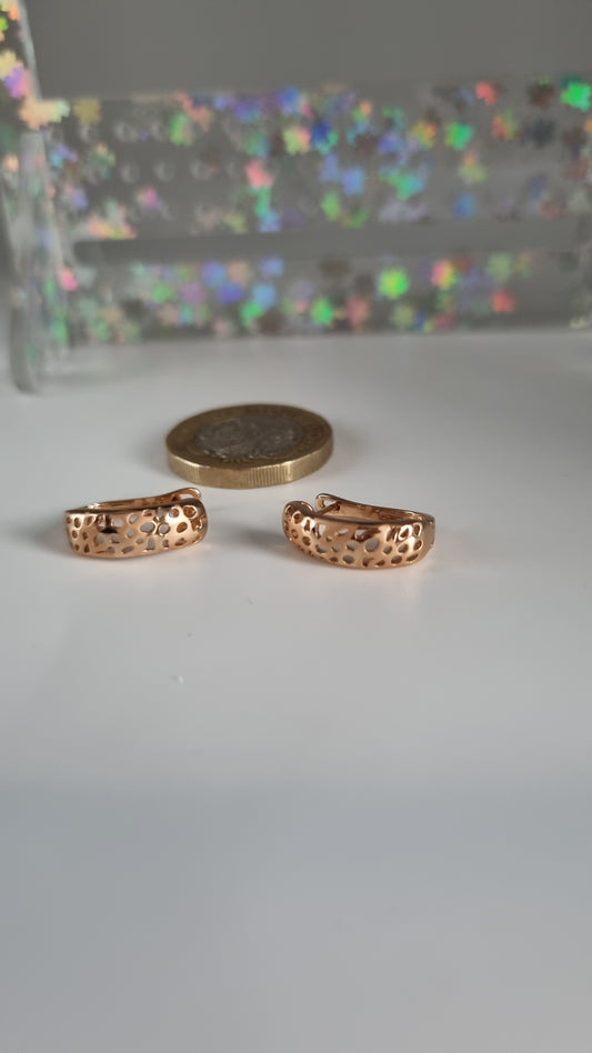 18kr.gold plated earrings