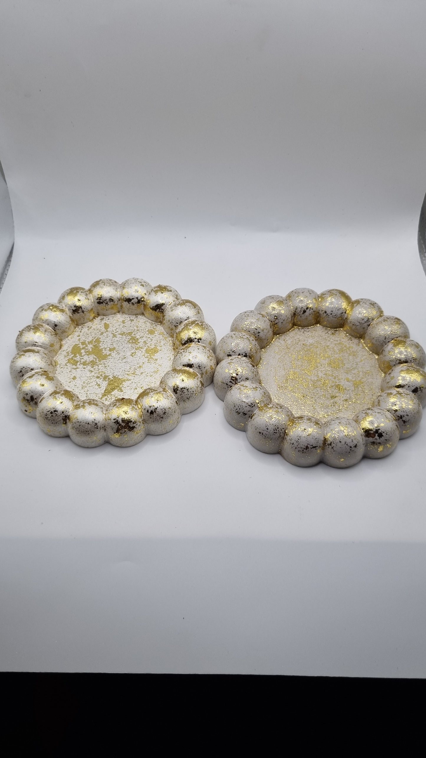 Bubble tray from jesmonite addiction gold color plating
