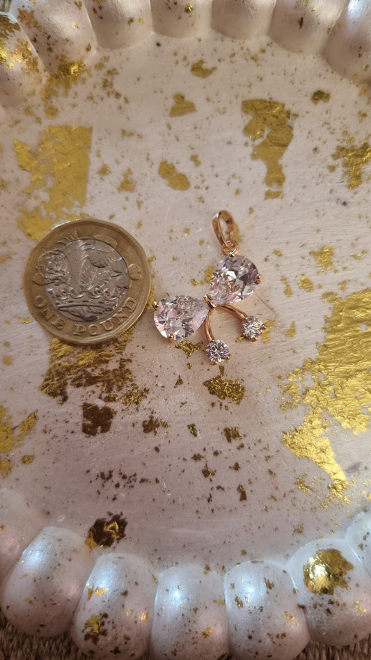 18kr.gold plated pendant with zircon stone