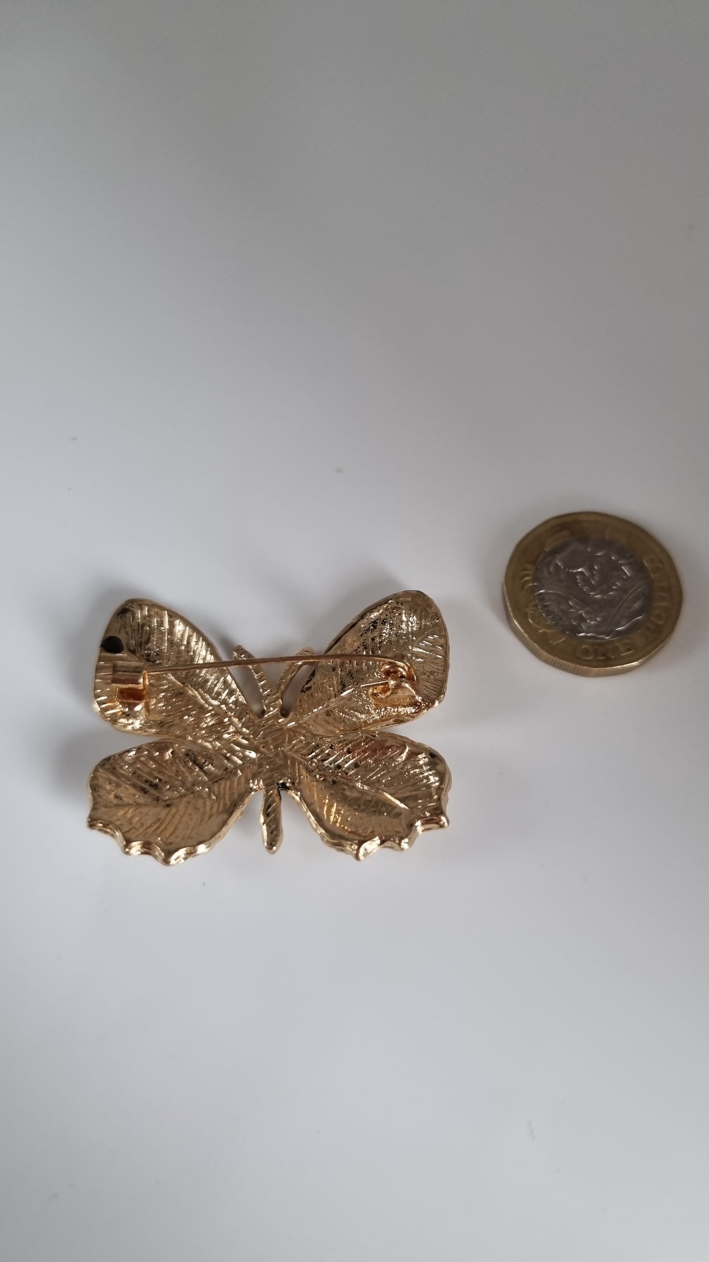 Zircon crystal butterfly brooche 14kr.gold plated