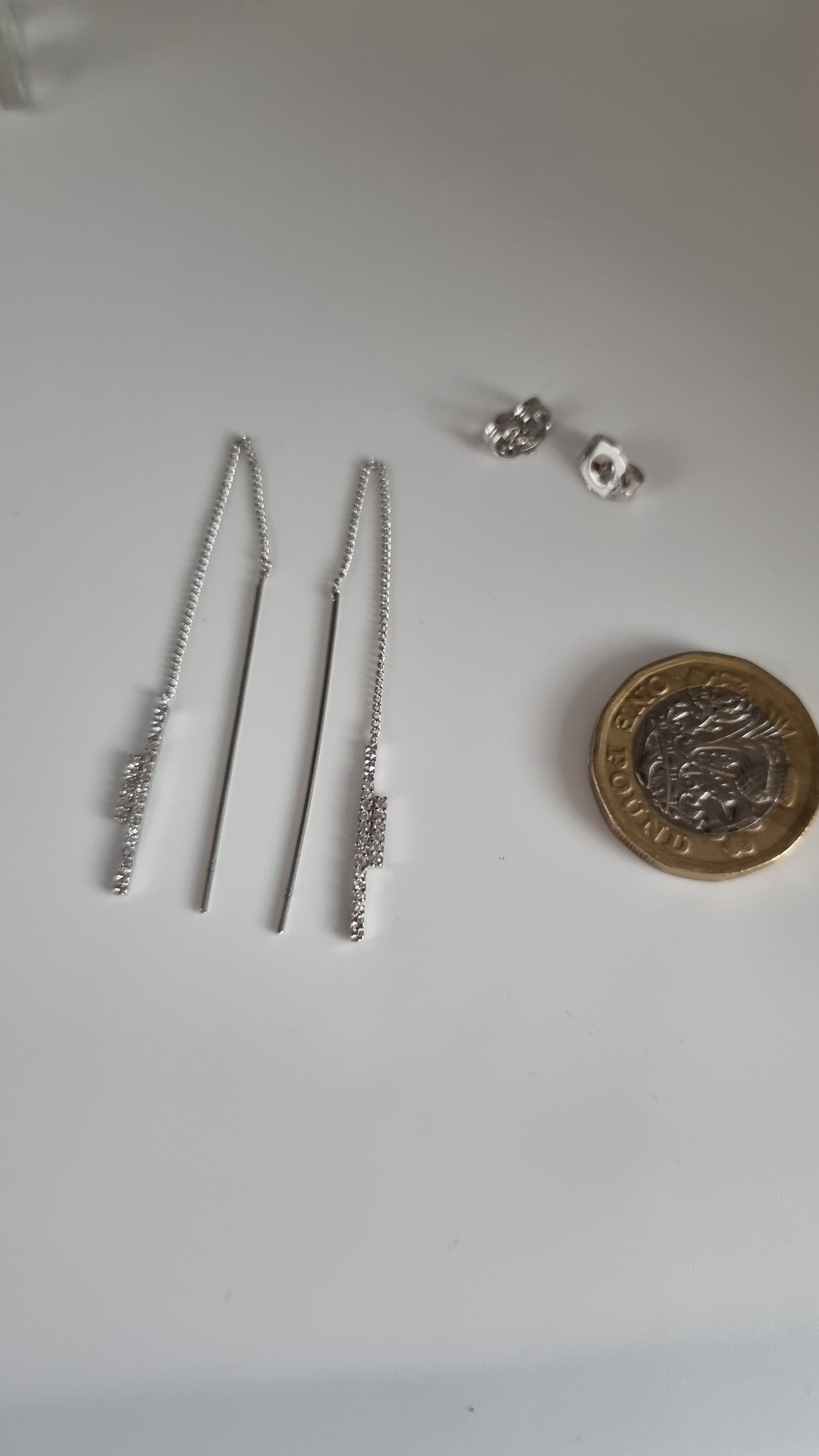 Platinum plated earrings with sw.crystal
