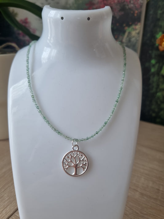 Handmade natural crystal aventurine 2-3mm faceted beautiful necklace with life tree