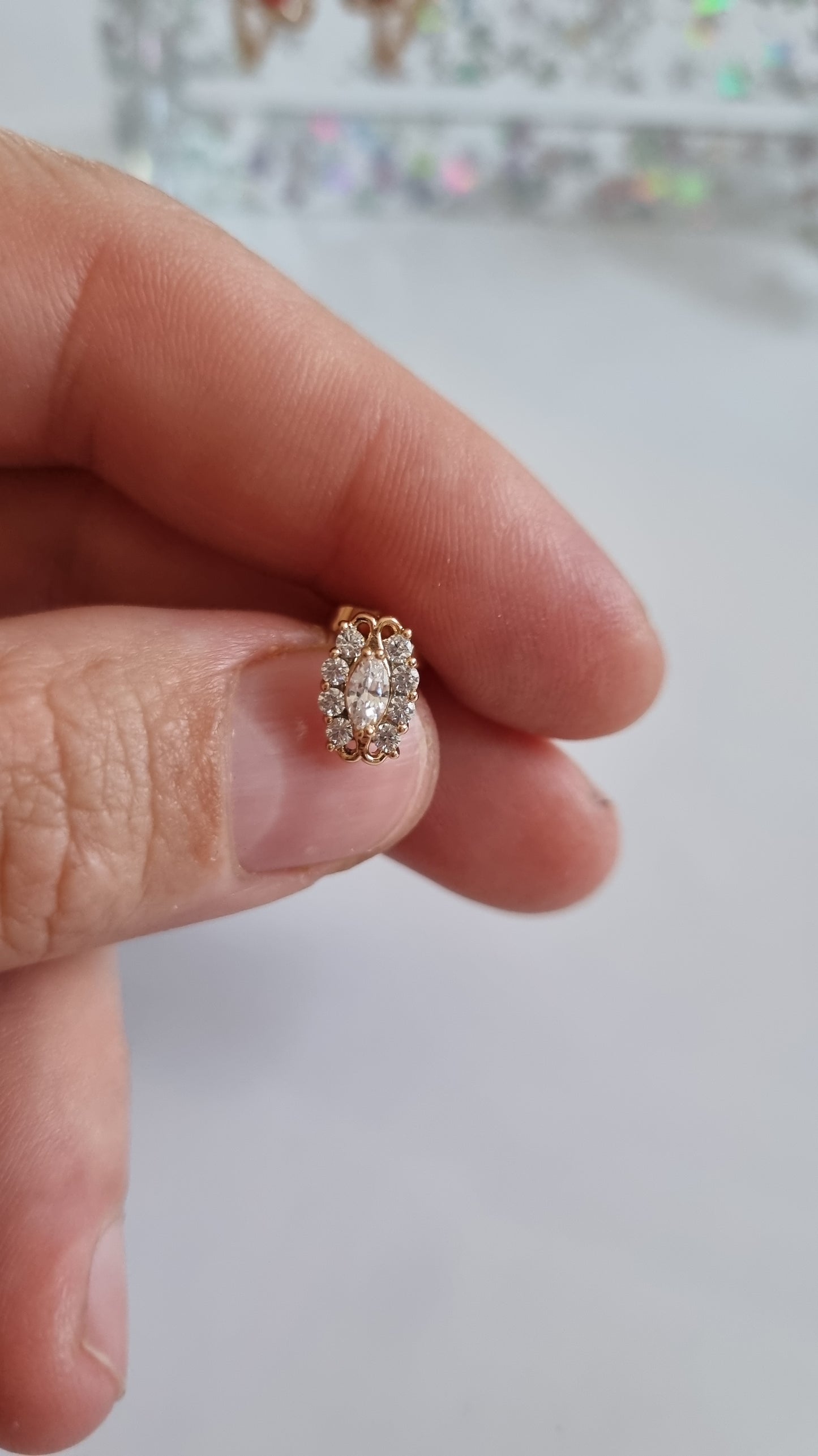 18kr.gold plated earrings Studs with zircon stone